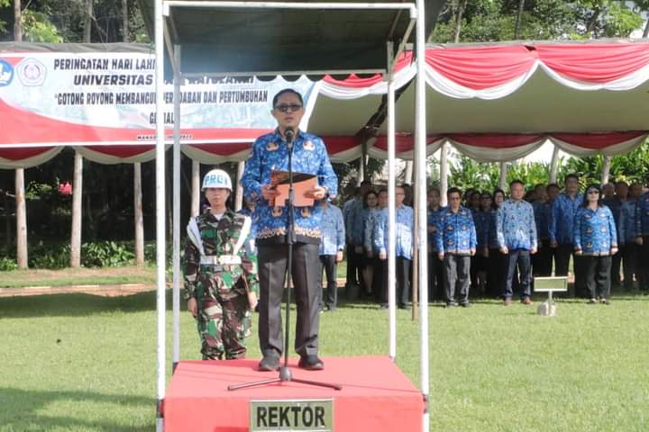 unsrat Rektor Unsrat Prof. Dr. Ir. Oktovian Berty Alexander Sompie, M.Eng, IPU (Foto : Humas Unsrat)