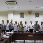 Suasana selesai dialog dan pembahasan antara Komisi III DPRD Sulut, PLN UID Suluttenggo, dan perwakilan Mitra PLN
