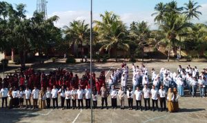 Seksi Hukum Polres Kotamobagu menggelar pembinaan dan penyuluhan hukum, di SMK Negeri 2 Kotamobagu, pada Rabu (27/9/2023).