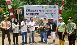 PLN Unit Pelaksana Pelayanan Pelanggan Kotamobagu melaksanakan kegiatan aksi bersih sampah di sungai dan penanaman 250 bibit di Hutan Kota Bonawang Kotamobagu (30/09). Kegiatan yang digagas oleh Bolaang Mongondow Raya (BMR) Forum Hijau berkolaborasi dengan PLN ini turut dihadiri pemerintah daerah setempat, perwakilan pelajar, dan forum pecinta alam.