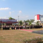 Apel berlangsung di Lapangan Presisi Mapolda Sulut. Dipimpin oleh Direktur Samapta Polda Sulut Kombes Pol I Gusti Putu Gede Ekawana Prasta, selaku Kasatgas Opsda Mantap Brata (OMB) Samrat 2023-2024.