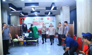 Divisi Humas Polri menyelenggarakan donor darah dalam rangka memperingati Hari Jadi ke-72 Humas Polri. Acara donor darah tersebut diselenggarakan serentak di Mabes Polri hingga Bidhumas Polda jajaran.