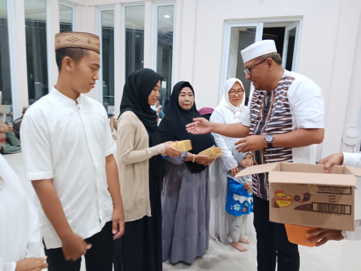 Jamaah Masjid Al Mawaddah Taas Manado
