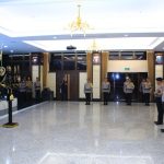 Kapolri Jenderal Polisi Listyo Sigit Prabowo memimpin upacara kenaikan pangkat setingkat lebih tinggi atau Korps Rapor 14 perwira tinggi (pati) Polri, Senin (30/10/2023). Upacara digelar di Gedung Rupatama Mabes Polri, Jakarta Selatan.