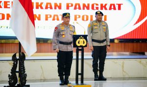 Kapolri Jenderal Listyo Sigit Prabowo menggelar upacara korps raport atau kenaikan pangkat setingkat lebih tinggi terhadap 13 Perwira Tinggi (Pati) Polri.