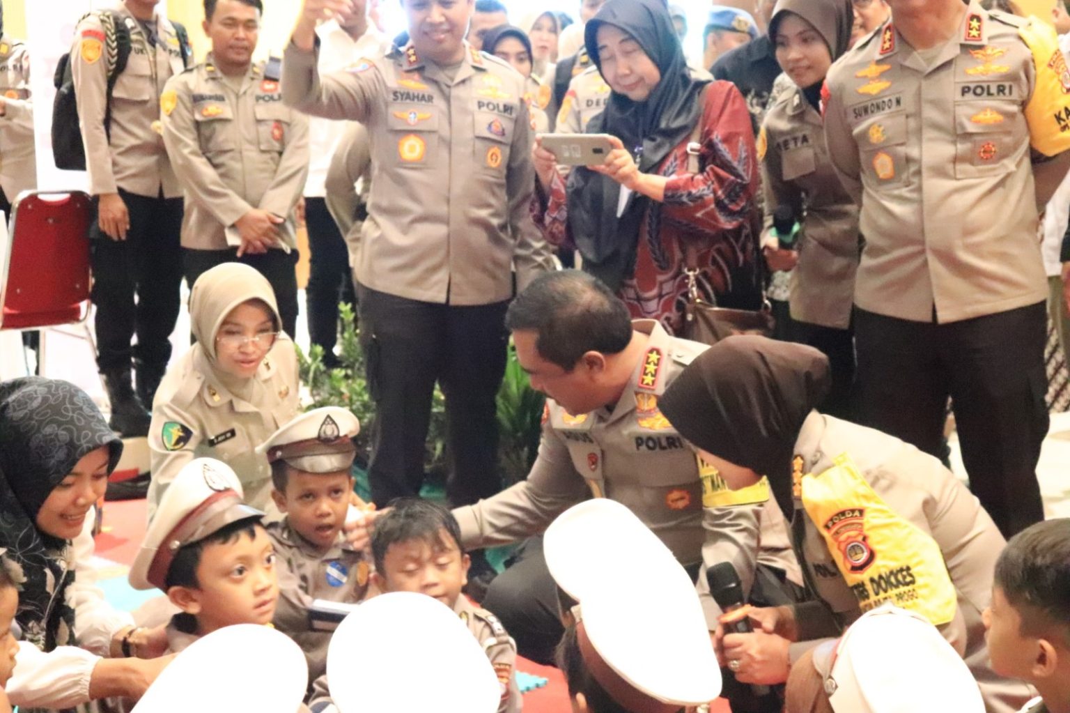 Wakapolri Komjen Pol Drs. Agus Andrianto, S.H., M.H