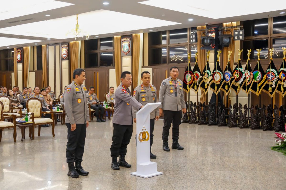 Kapolri Jenderal Polisi Drs. Listyo Sigit Prabowo memerintahkan seluruh jajarannya untuk bijak menggunakan media sosial.