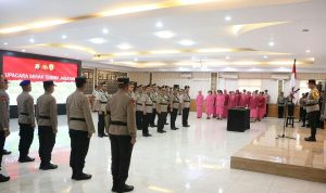 Kapolda Sulawesi Utara Irjen Pol Yudhiawan memimpin upacara serah terima jabatan (Sertijab) di aula Tribrata Polda Sulut, yang dihadiri oleh Wakapolda Sulut Irjen Pol Jan de Fretes, para PJU Polda, Kapolresta dan para Kapolres jajaran, Bhayangkari serta perwakilan personel Polri, Senin (15/1/2024).