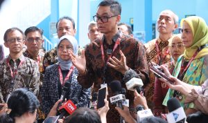Dalam kesempatannya bersama media di IIMS 2024, Direktur Utama PLN Darmawan Prasodjo mengatakan, pihaknya berkomitmen penuh untuk mendukung Pemerintah dalam mengakselerasi ekosistem kendaraan listrik di tanah air.