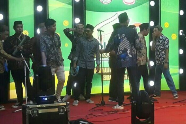 Personel Polsek Singkil Amankan Lomba Musik Bangun Sahur di Plaza Ramadhan Manado