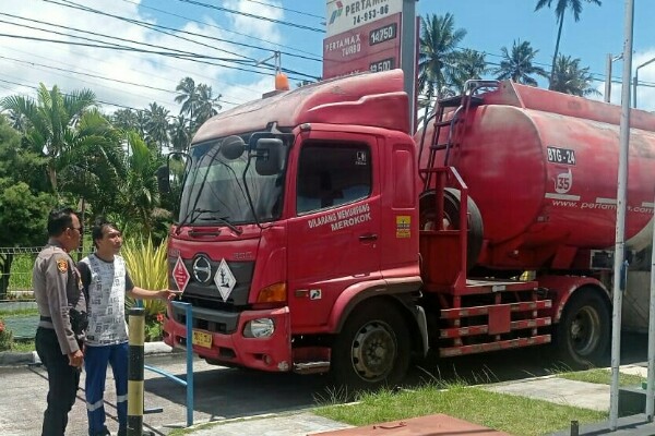 Polsek Kauditan Lakukan Pengecekan Distribusi BBM di SPBU, Antisipasi Kecurangan