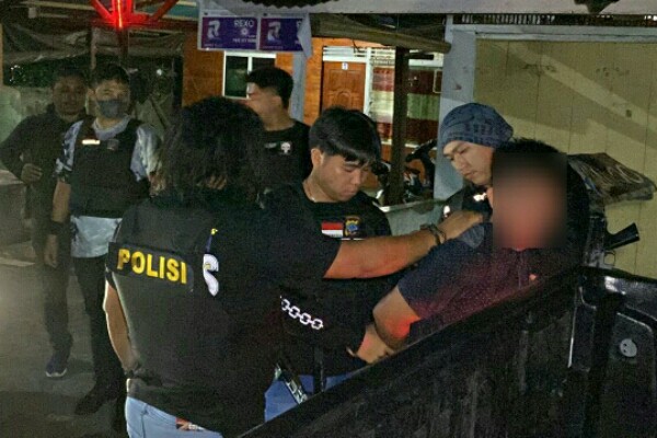 Bawa Sajam Jenis Badik, JW Diamankan Tim Tarsius Polres Bitung