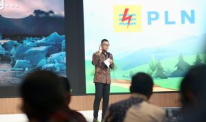 Direktur Utama PLN Darmawan Prasodjo menyampaikan PLN terus mengupayakan langkah-langkah strategis dan kolaboratif dalam pengurangan emisi karbon dari sektor kelistrikan.