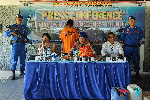 Direktorat Polairud Polda Sulawesi Utara mengungkap kasus penyalahgunaan bahan bakar minyak (BBM) bersubsidi jenis minyak tanah.