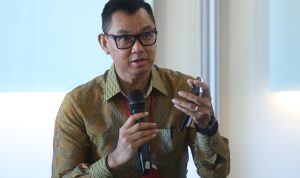 Dalam Deepdive Session di sela agenda yang sama, Direktur Utama PLN Darmawan Prasodjo menjelaskan pihaknya kini tidak hanya berfokus pada penyediaan listrik semata, melainkan juga terhadap lingkungan yang berkelanjutan.