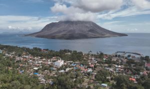 Pasca erupsi Gunung Ruang pada pada selasa (30/04) subuh pukul 03.35 WITA, Tim Respon Cepat yang diturunkan PLN berhasil menormalkan seluruh Sistem Kelistrikan Tagulandang pada Sabtu (04/05) pukul 21.50 WITA.