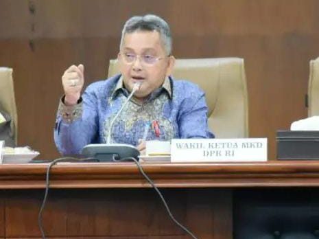 DPR RI mengapresiasi Kapolri Jenderal Polisi Drs. Listyo Sigit Prabowo yang memberikan penghargaan kepada calon siswa (casis) Bintara Polri, Satrio Mukti.