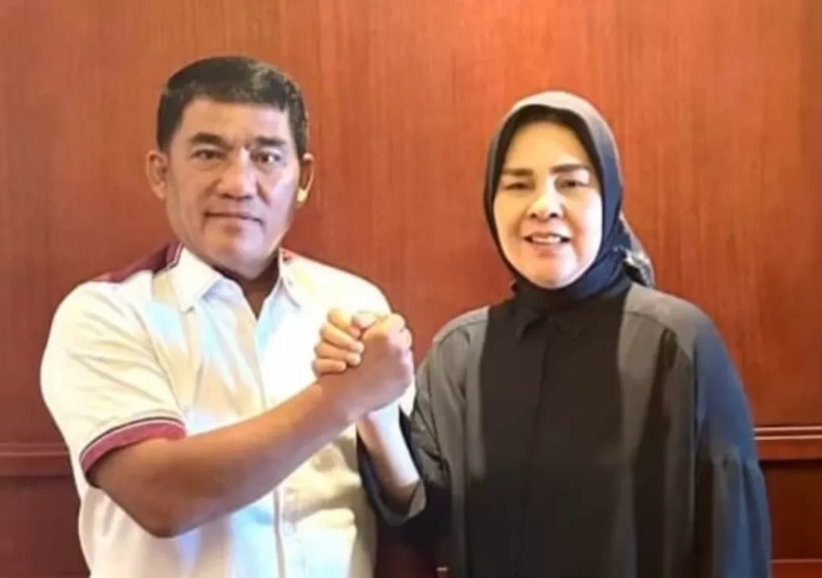 MAYJEN TNI (Purn.) YULIUS SELVANUS Komaling dan Ir. Hj. TATONG BARA. ( Foto Istimewa)