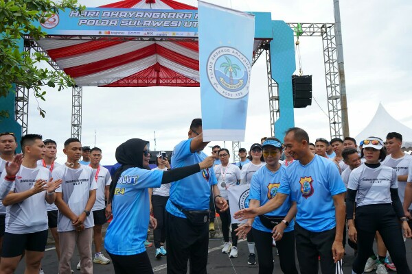 Kapolda Launching Bhayangkara Runners Polda Sulut