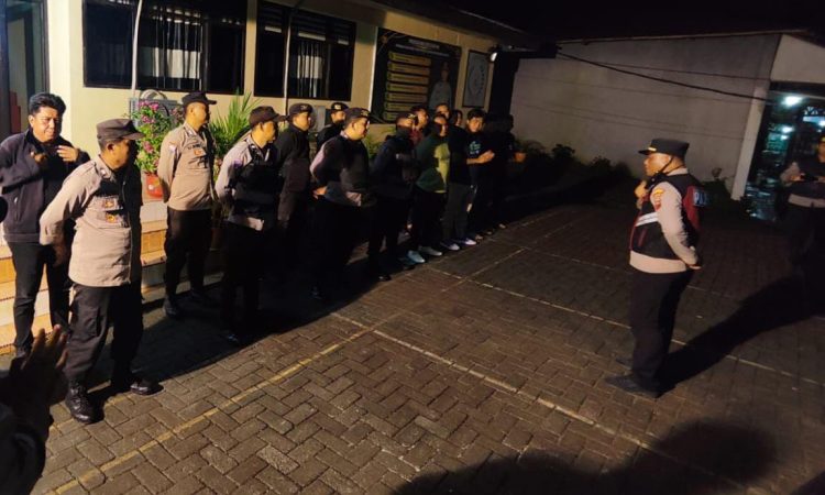 Gabungan Polsek Pineleng, Patroli Rayon, dan ROTR Polresta Manado melaksanakan Kegiatan Rutin Yang Ditingkatkan (KRYD)