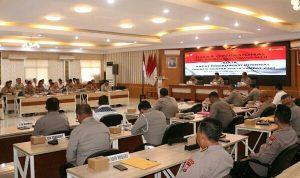 Polda Sulawesi Utara melaksanakan Gelar Pembinaan dan Operasional Triwulan II Tahun 2024, yang digelar di aula Tribrata Polda Sulut, Senin (29/7/2024).