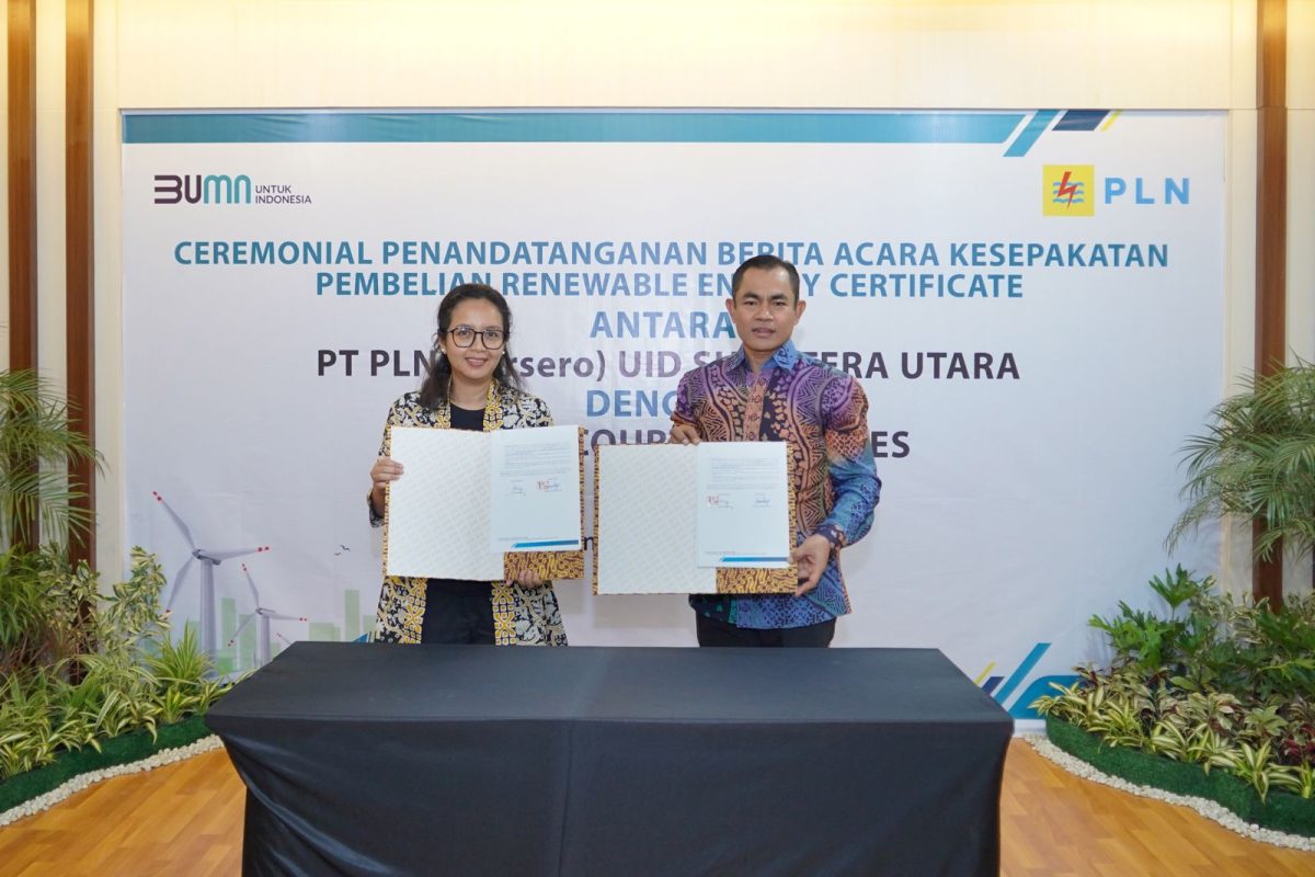 PT PLN (Persero) terus mendukung penggunaan energi ramah lingkungan, salah satunya melalui layanan Renewable Energy Certificate (REC).