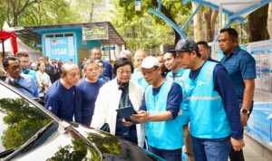 PT PLN (Persero) bersama Kementerian Lingkungan Hidup dan Kehutanan (KLHK) meresmikan Stasiun Pengisian Kendaraan Listrik Umum (SPKLU) di kantor KLHK, Gelora, Jakarta Pusat.