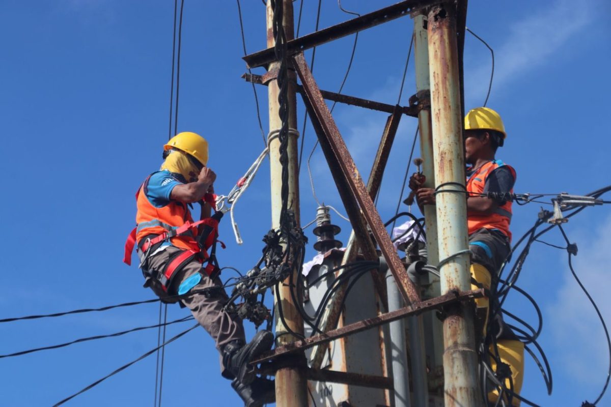 Pasca erupsi Gunung Ruang pada pada selasa (30/04) subuh pukul 03.35 WITA, Tim Respon Cepat yang diturunkan PLN berhasil menormalkan seluruh Sistem Kelistrikan Tagulandang pada Sabtu (04/05) pukul 21.50 WITA.