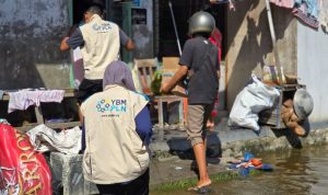 YBM PLN Berikan Bantuan kepada Korban Banjir dan Tanah Longsor di Gorontalo