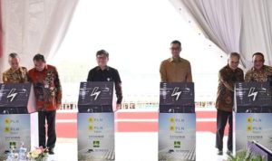 PT PLN (Persero) melalui anak usahanya, PLN Batam bersama PT Aruna Cahaya Pratama (Aruna PV) sukses mengoperasikan Pembangkit Listrik Tenaga Surya (PLTS) ground-mounted terbesar di Indonesia.