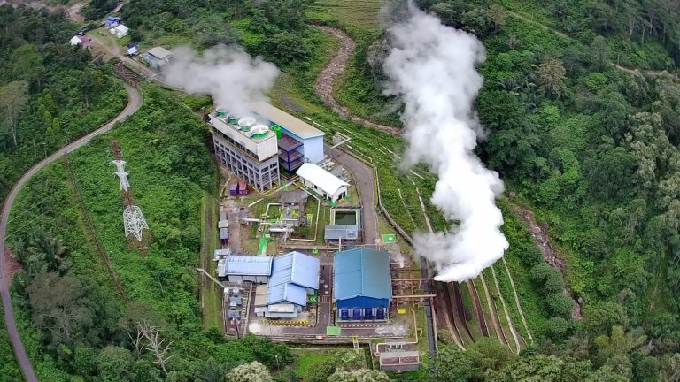 Pengguna REC PLN Naik 65 Persen
