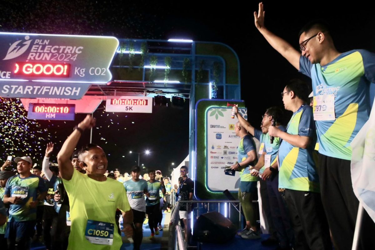 6.470 Pelari Meriahkan PLN Electric Run 2024