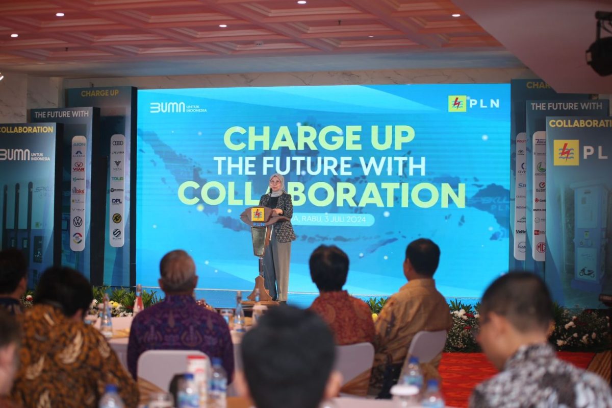 PT PLN Gandeng 28 Mitra Badan Usaha Kembangkan SPKLU, SPBKLU dan Home Charging