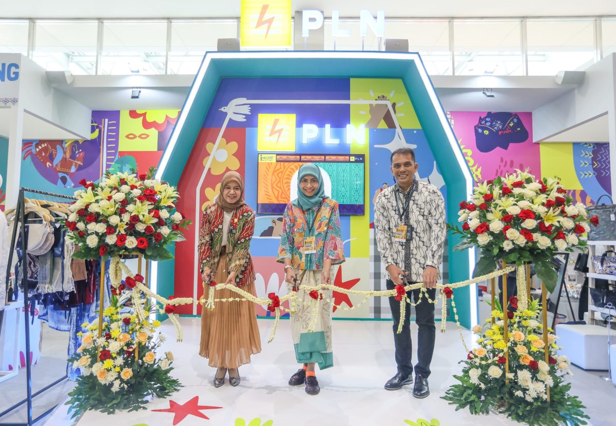 PT PT PLN (Persero) menghadirkan produk-produk berkualitas dari 15 Usaha Mikro Kecil dan Menengah (UMKM) binaannya pada ajang International Handicraft Trade Fair (INACRAFT) on October yang di gelar di Jakarta Convention Center, pada 2 hingga 6 Oktober 2024.