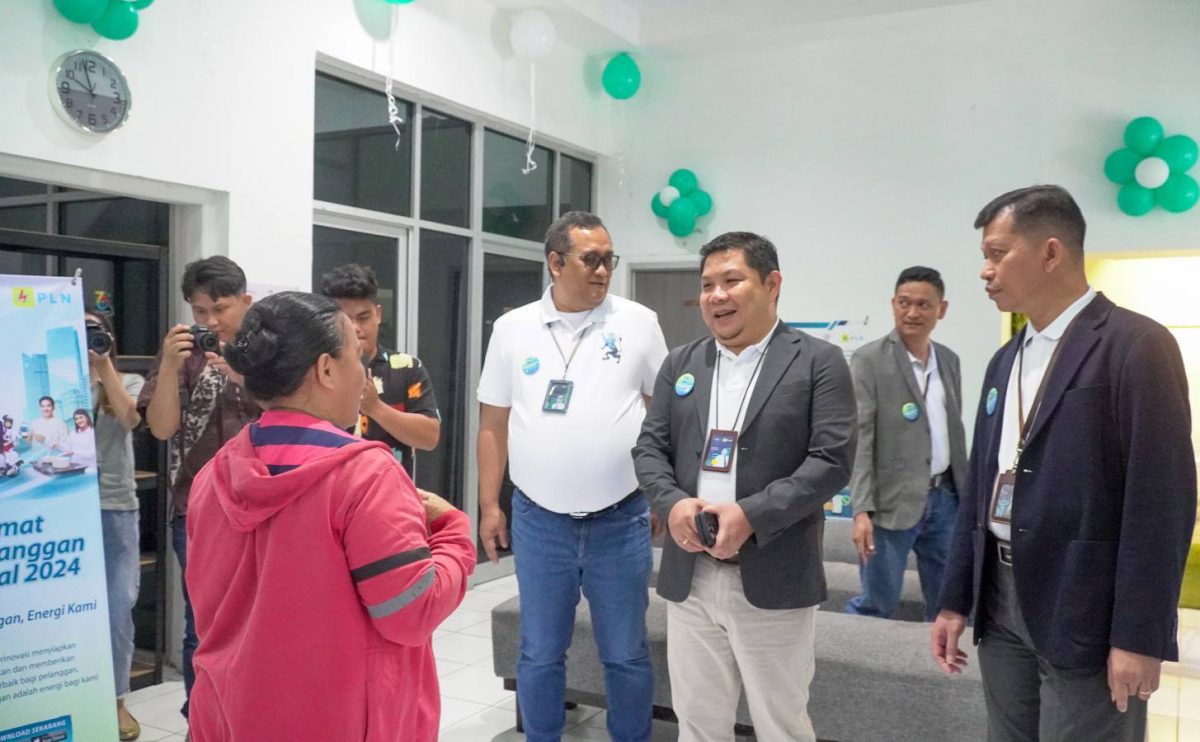 PT PLN memastikan kesiapan melayani masyarakat 24 jam. Dimana lewat PLN Mobile masyarakat kini tak sulit untuk mendapatkan layanan PLN secara cepat dan mudah.