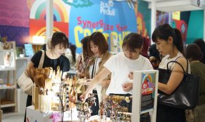 Usaha Mikro Kecil dan Menengah (UMKM) binaan PT PLN (Persero) berhasil mencuri perhatian dalam International Handicraft Trade Fair (INACRAFT) on October dengan mencatatkan nilai transaksi sebesar Rp1,08 miliar.