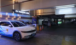 PT PLN dan Mal SKA Hadirkan Area Parkir Mobil Listrik