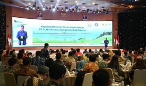 PT PLN (Persero) dan Serikat Pekerja PLN berkolaborasi dengan Kejaksaan Agung Republik Indonesia (RI) guna memastikan akselerasi transisi energi di tanah air berjalan dengan mengutamakan fondasi Good Corporate Governance (GCG).