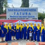 PLN Unit Pelaksana Pelayanan Pelanggan (UP3) Palu menggelar tabur bunga di Taman Makam Pahlawan Nasional Tatura pada Selasa (12/11).