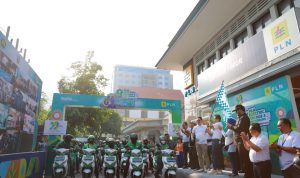 PT PLN Kembali Pecahkan Rekor MURI Konvoi 2.200 Motor Listrik Terbanyak