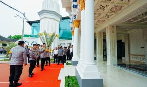 Kapolri Jenderal Listyo Sigit Prabowo mengunjungi Polda Sumatera Utara (Sumut) pada Sabtu (22/3/2025).