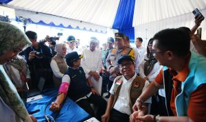 Kapolri Jenderal Listyo Sigit Prabowo meninjau langsung Rest Area KM 57 dalam rangka memastikan kesiapan arus mudik lebaran 2025