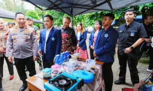 Kapolri Jenderal Listyo Sigit Prabowo menghadiri kegiatan pembukaan pekan orientasi Himpunan Mahasiswa Buddhis Indonesia (Hikmahbudhi) ke-12 di Yogyakarta, pada Jumat (18/4).