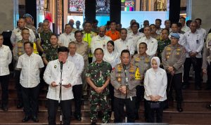 Kapolri Jenderal Listyo Sigit Prabowo memerintahkan seluruh personel agar dapat mengamankan pelaksanaan malam takbiran dan Salat Idulfitri 1446 Hijriah.