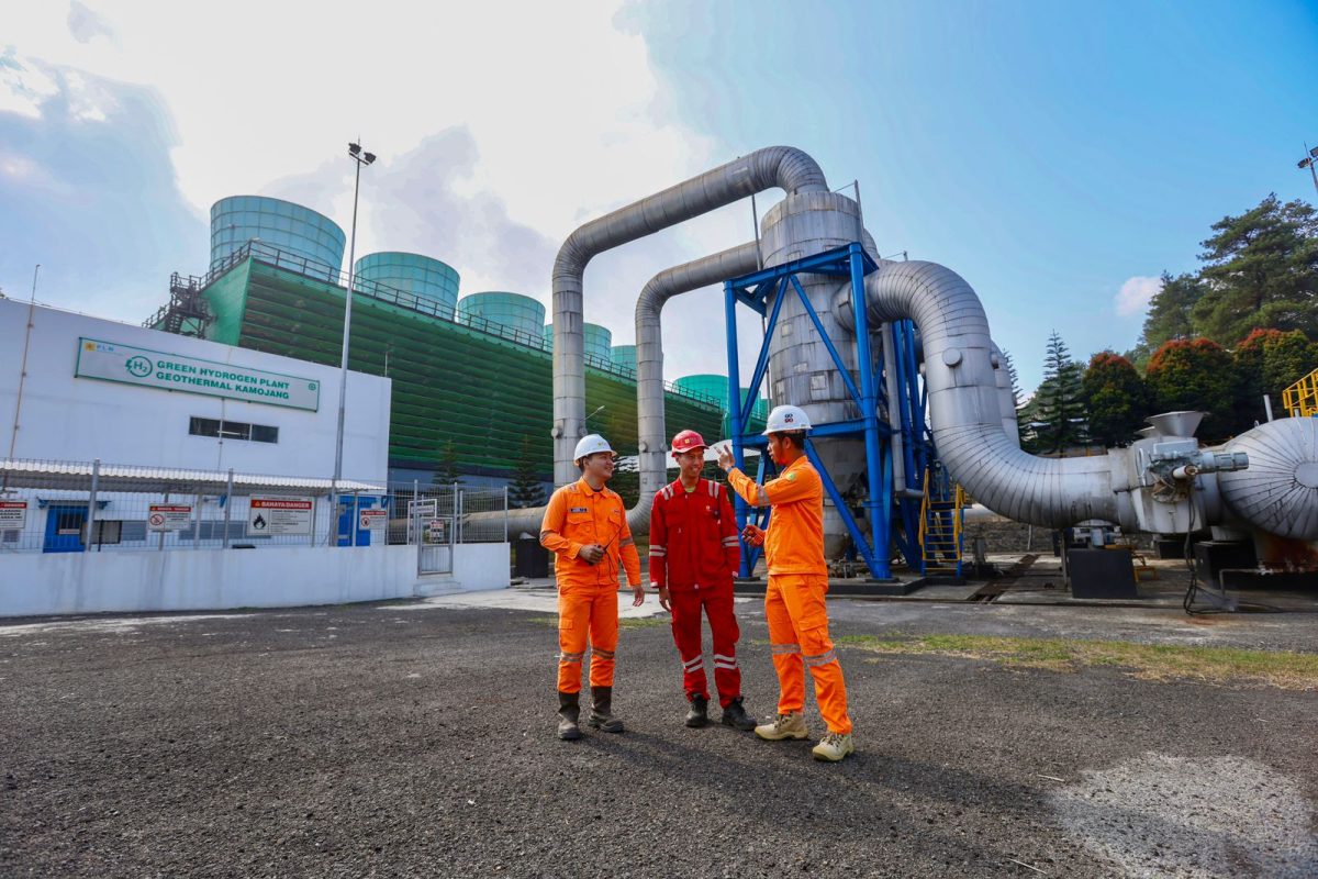 PLN PT PLN (Persero) resmi dinobatkan sebagai perusahaan energi terbaik untuk mengembangkan karir di Indonesia oleh LinkedIn, melalui daftar Top Companies in Indonesia 2025.