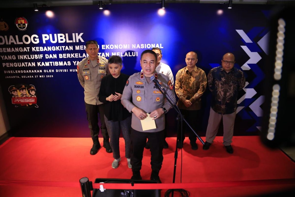 Divisi Humas Polri menggelar kegiatan Dialog Publik bertajuk “Semangat Kebangkitan Menuju Ekonomi Nasional yang Inklusif dan Berkelanjutan Melalui Penguatan Kamtibmas yang Kondusif”, Selasa (27/5).