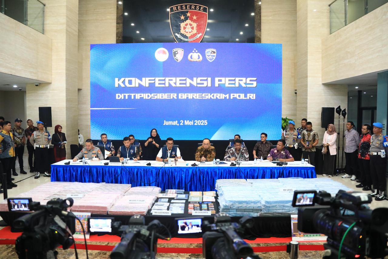 Polri melalui Direktorat Tindak Pidana Siber Bareskrim berhasil mengungkap jaringan besar judi online yang diduga melibatkan ribuan rekening dan aktor lintas negara.