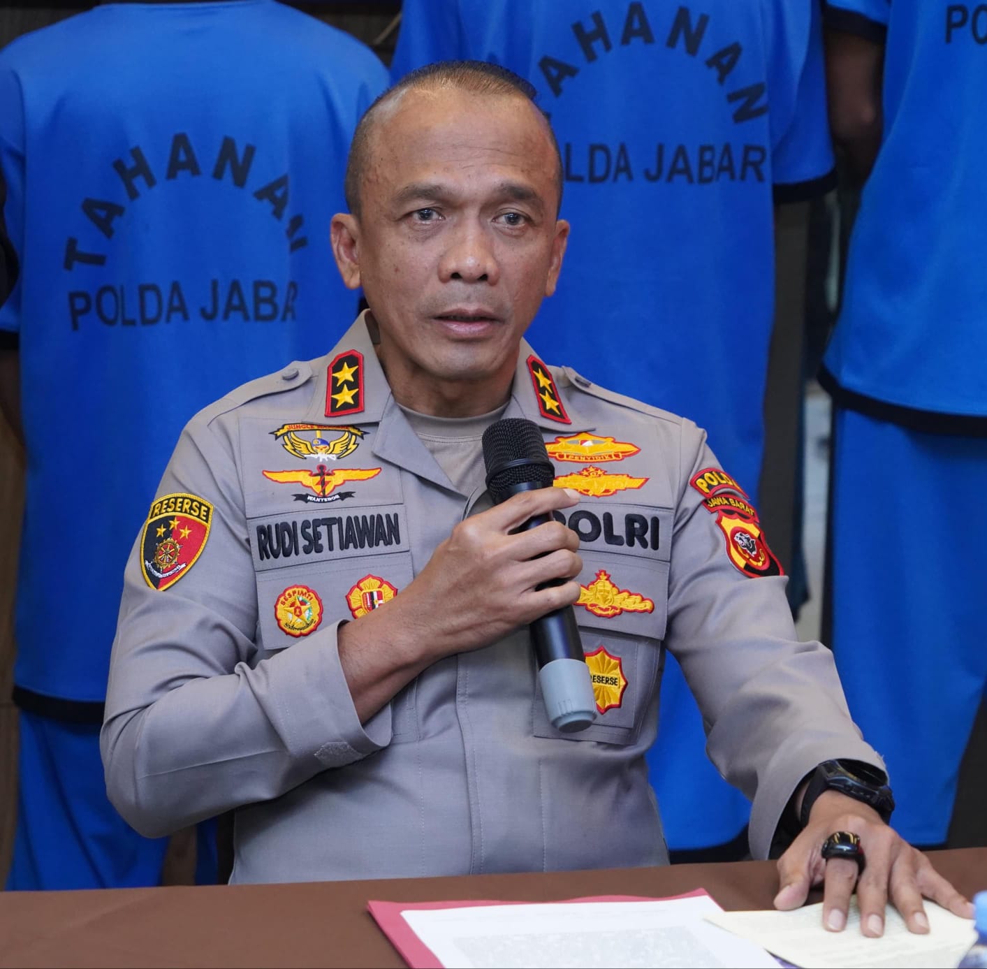 Polda Jawa Barat (Jabar) menangkap 145 pelaku premanisme dalam pelaksanaan Operasi Pekat II Lodaya 2025 yang digelar sejak 1 Mei lalu, ujar Irjen Pol Rudi Setiawan