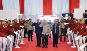 Taruna Akademi Kepolisian (Akpol) dan personel Pejabat Pengelola Informasi dan Dokumentasi (PPID) Akpol mengikuti kegiatan Rapat Kerja Teknis (Rakernis) Humas Polri Tahun Anggaran 2025 yang resmi dibuka di Gedung Serbaguna Akpol, Semarang, Jawa Tengah, Selasa (6/5).