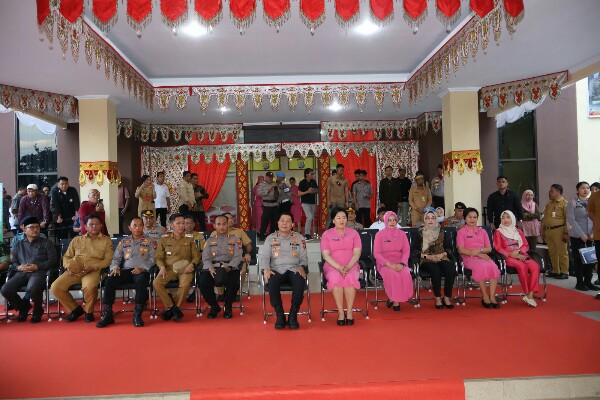 Kapolda Sulawesi Utara Irjen Pol Roycke Harry Langie melanjutkan kunjungan kerjanya ke Polres Bolaang Mongondow Selatan (Bolsel), Selasa (29/4/2025).
